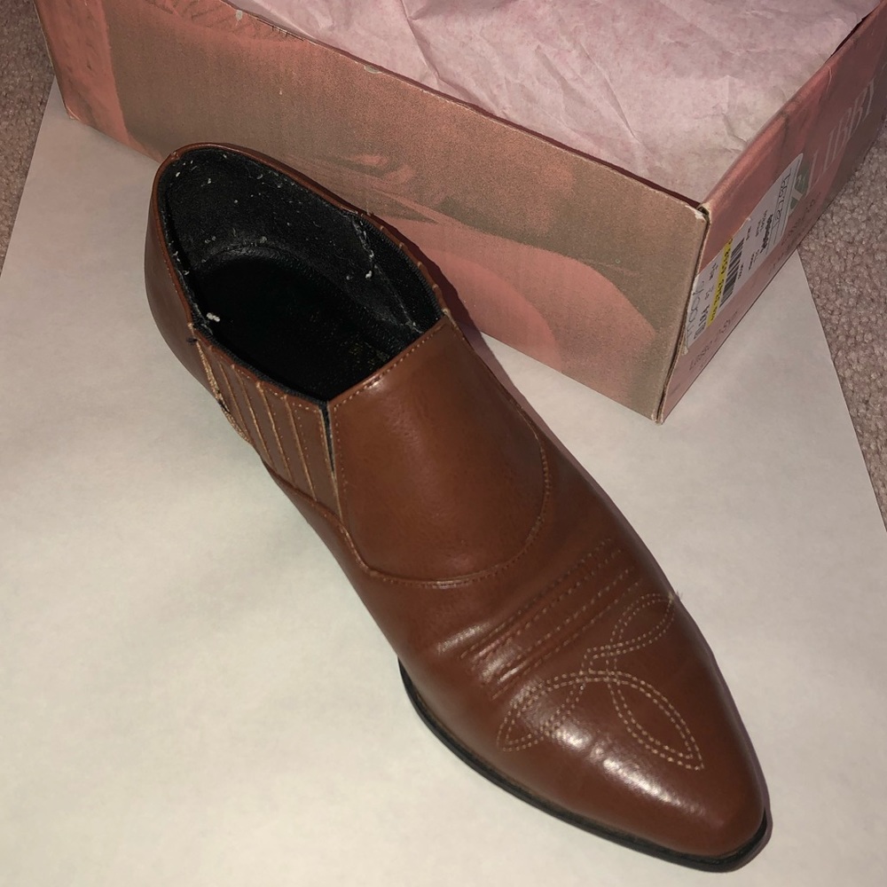 ankle boots